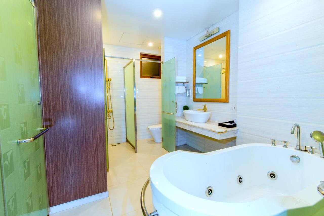 Hoa Dao Hotel Hoa Binh Ngoại thất bức ảnh